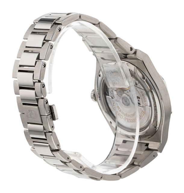 Girard Perregaux Laureato 81000-11-131-11A Image 3
